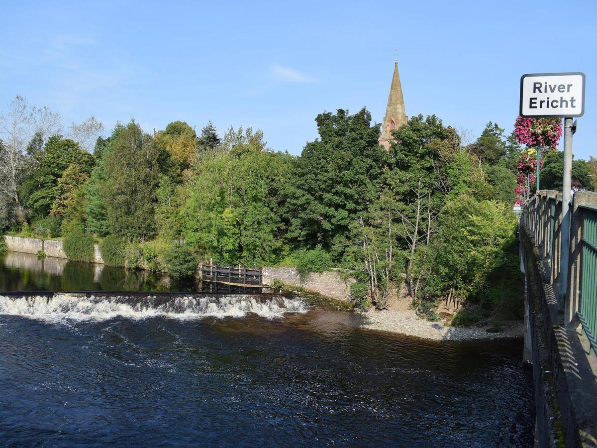 The White House Villa Pitlochry Exterior photo